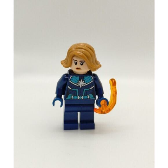 Captain Marvel 'Vers' (Kree Starforce Uniform) Minifigure Lego - Picture 3 of 6